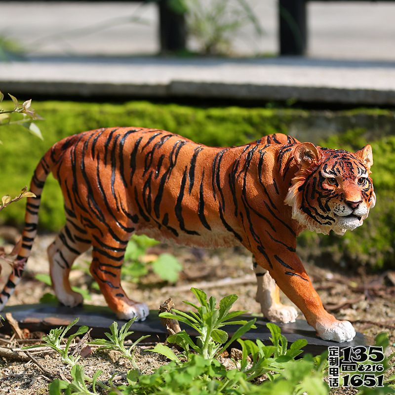 公園景區(qū)玻璃鋼仿真動(dòng)物景觀老虎雕塑園林大型擺件